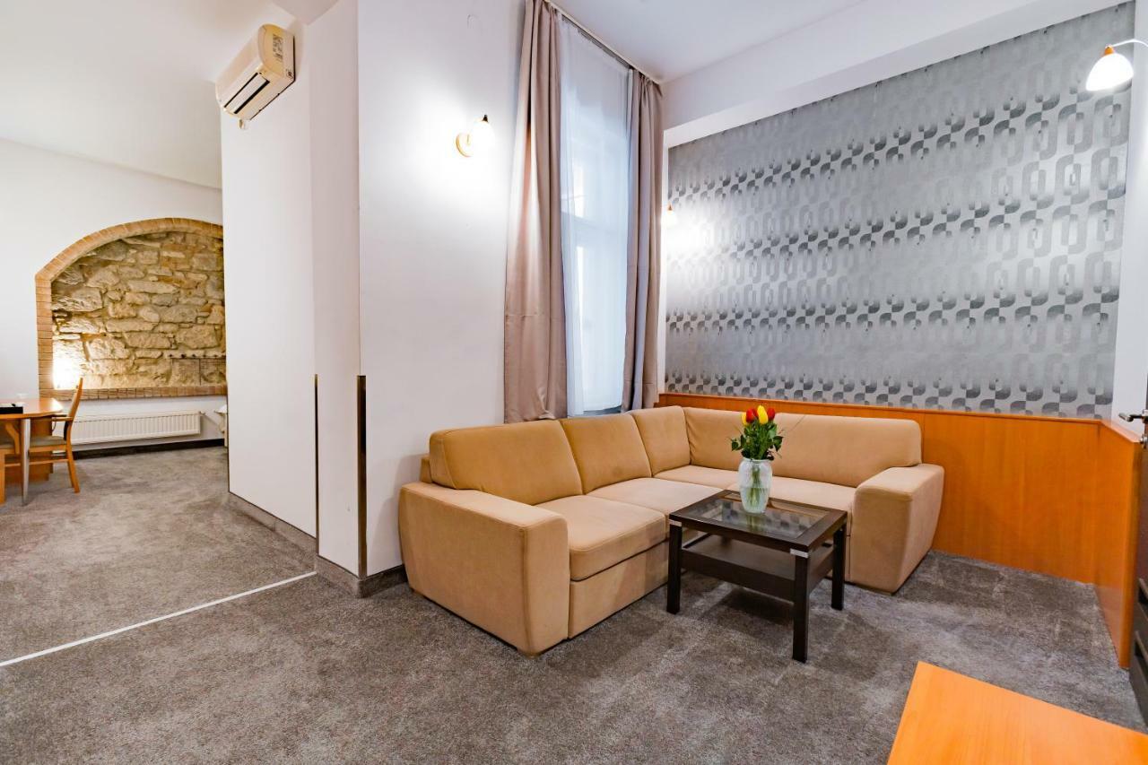 Budapest Griffin Guest House מראה חיצוני תמונה